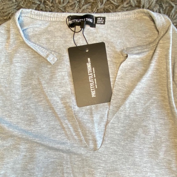 Pretty little thing grey crop t shirt - Picture 2 of 3